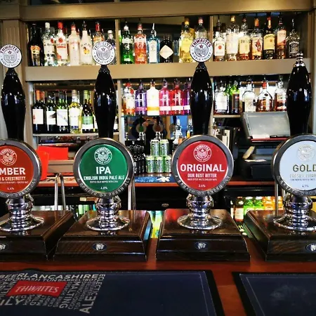 Kro The White Horse 3*