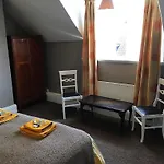 The White Horse 3*