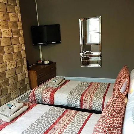 The White Horse 3*